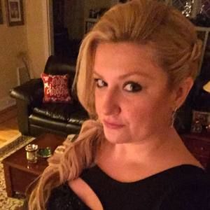 Meet your Posher, Alicia